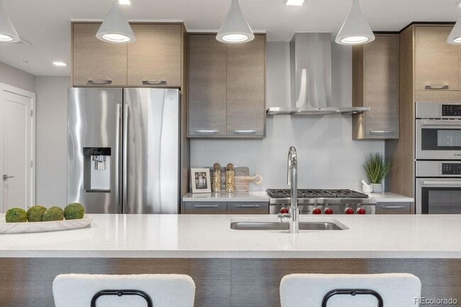 Photo - 1515 Julian St Apartment