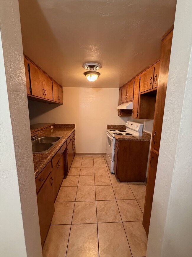 Foto del edificio - 1968 Stine Rd