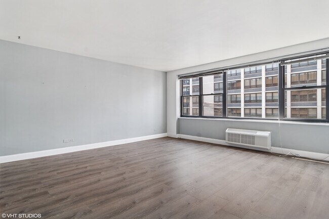 Foto del edificio - 850 N Dewitt Pl