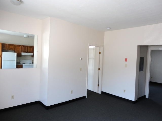 Foto del edificio - 228 S Main St