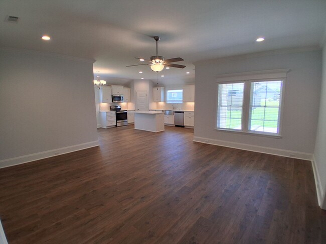 Foto del edificio - Beautiful 4 Bedroom Home in North Lowndes ...