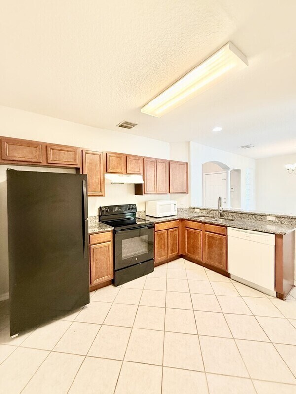 Building Photo - 429 Newmont Cir