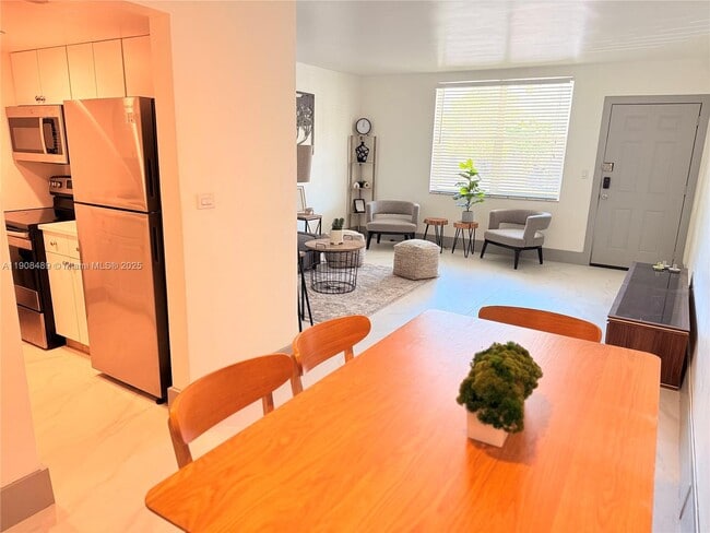 Foto del edificio - 1780 79th Street Causeway