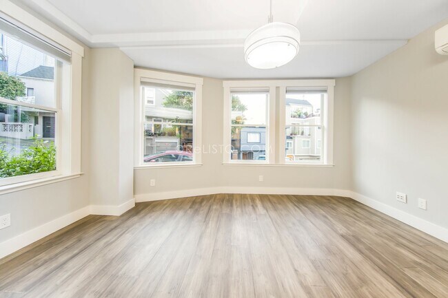 Building Photo - 272 Downey St