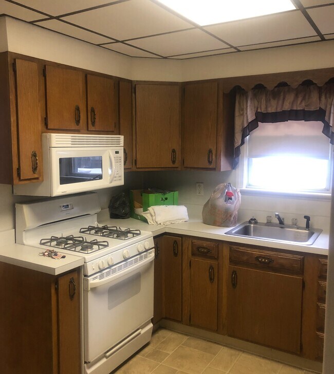 Foto del edificio - 32 Buckingham E Ave