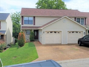 Building Photo - 106 Maple Way N