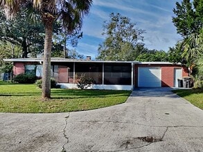 Building Photo - 5716 Banyan Dr Building Photo - 5716 Banyan Dr