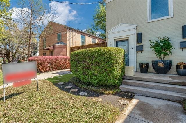 Building Photo - 4212 Glenwood Ave