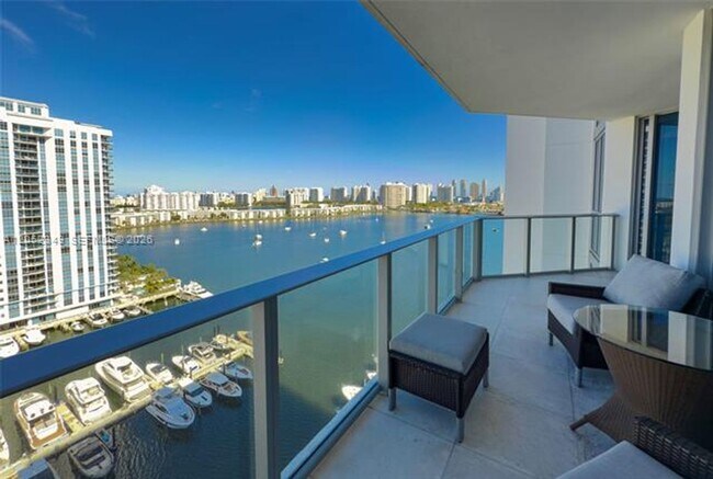 Foto del edificio - 17111 Biscayne Blvd
