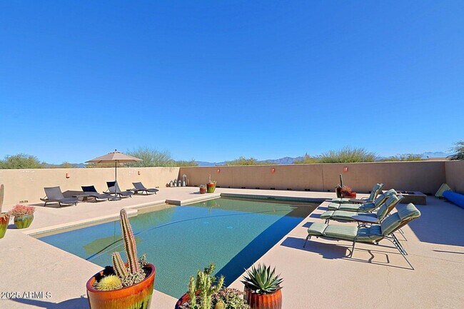 Building Photo - 15320 E Skinner Dr