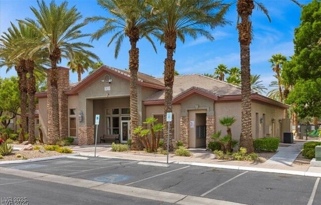 Building Photo - 8000 W Badura Ave
