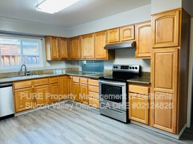 Building Photo - 5161 Bucknall Rd