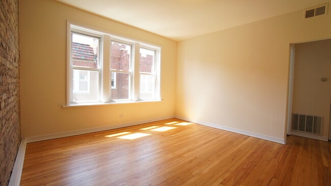 Foto del edificio - 3008 N Whipple St