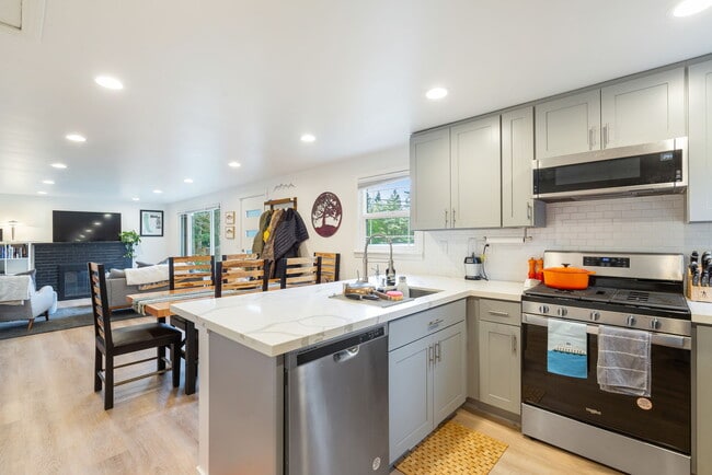 Foto del edificio - 16626 15th Ave NE