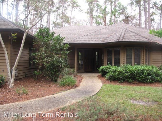 10 Sweetwater Ln, Hilton Head, SC 29926 House Rental in Hilton Head