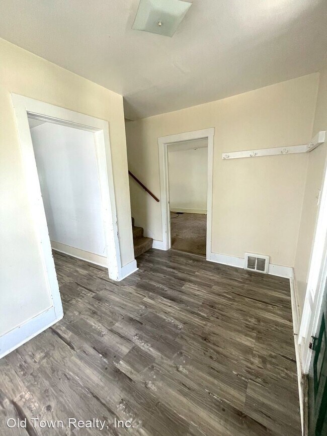 Building Photo - 4 br, 2 bath House - 942 Woodlawn Ave
