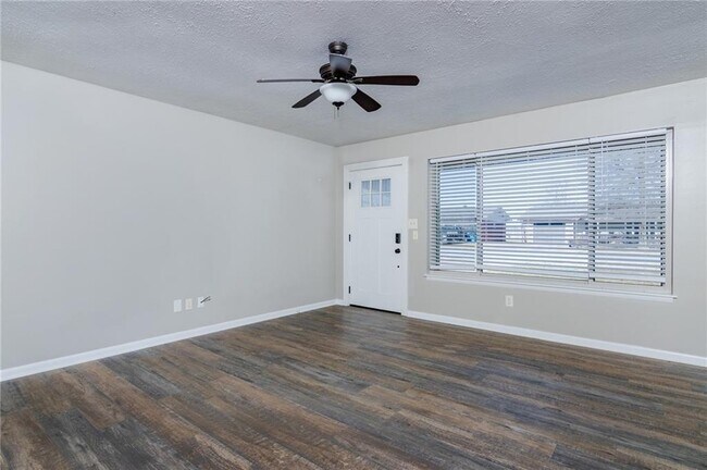 Foto del edificio - 1208 NE 3rd St