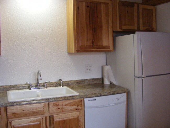Foto del edificio - 26481 Crystal Rd