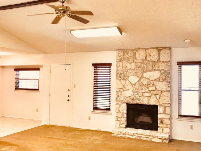 Foto del edificio - 9307 Marsh Dr