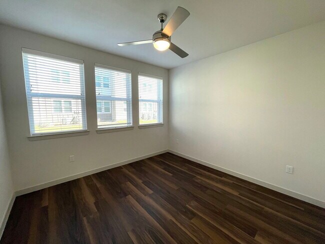 Foto del edificio - 4400 Prairie Xing