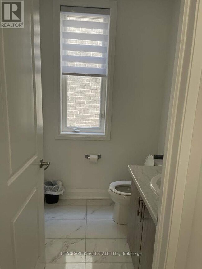 Photo du bâtiment - 15 Barnyard Trl