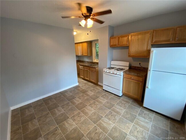 Foto del edificio - 351 Elm St