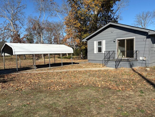 Building Photo - Charming 1 bed, bonus room, 1 bath - recen...
