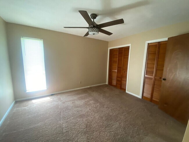 Foto del edificio - Great Townhome in The Cove! *1/2 OFF Secur...