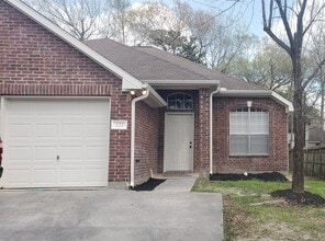 Building Photo - 222 Canterbury Dr