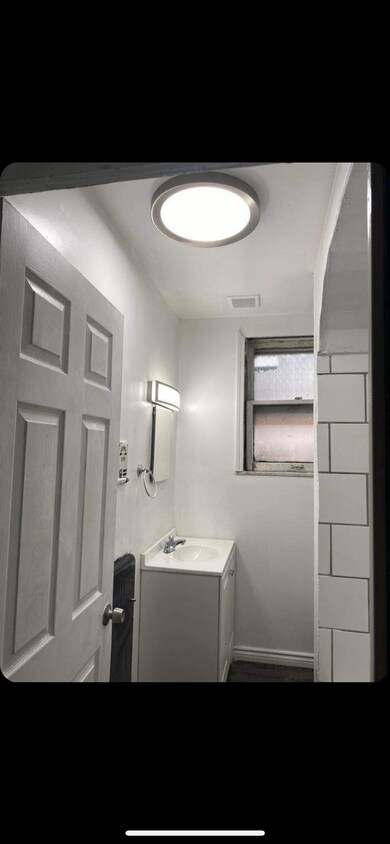 Foto principal - 3377 Parkview Ave