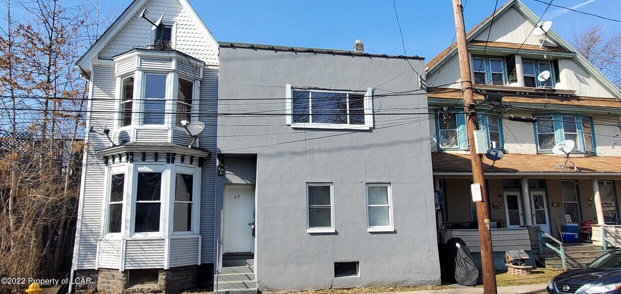 Primary Photo - 77 Davis Pl