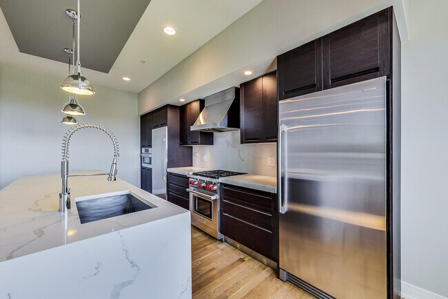 Foto del edificio - 1317 N Larrabee St