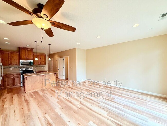 Building Photo - 219 N 33rd Ct
