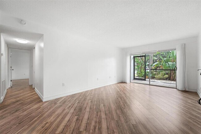 Building Photo - 3223 S Beneva Rd