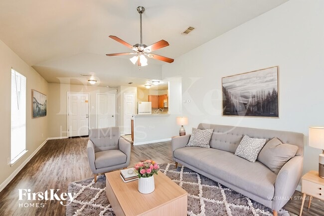 Building Photo - 507 Richcrest Dr