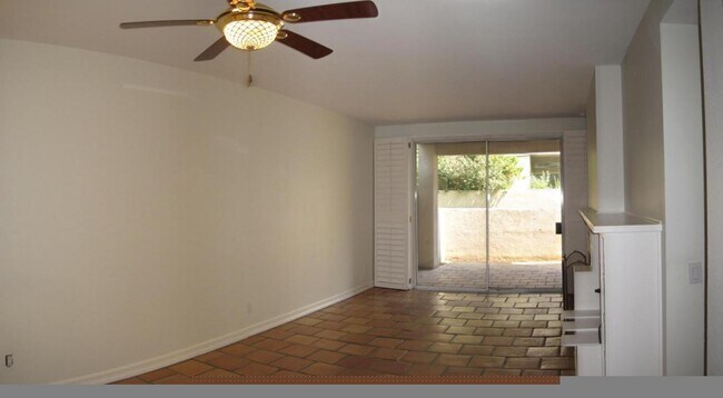 Building Photo - Arbor Park 2 Bedroom Lower Unit Condo in V...