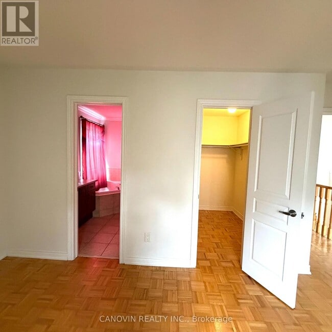 Photo du bâtiment - 46 Misty Well Dr