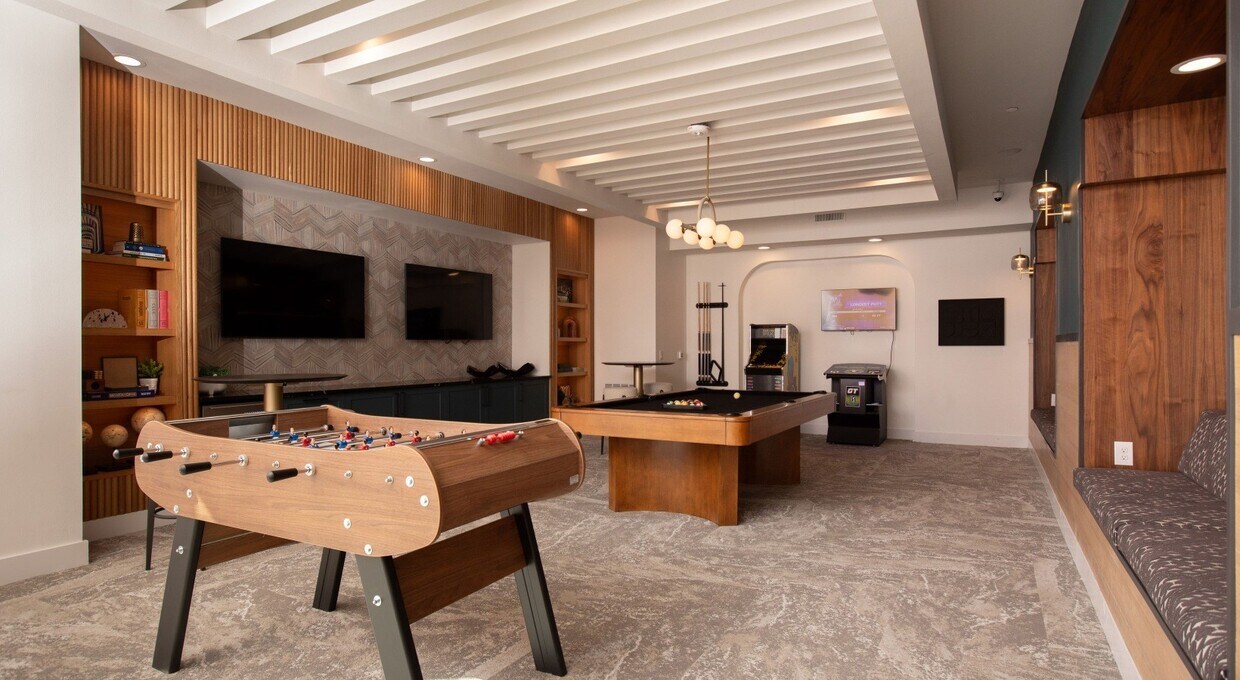 Foto principal - 11111 Nexus Ave.