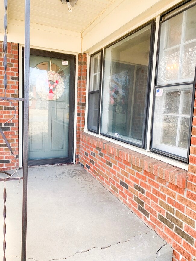 Foto del edificio - 4509 N Rockwell Ave