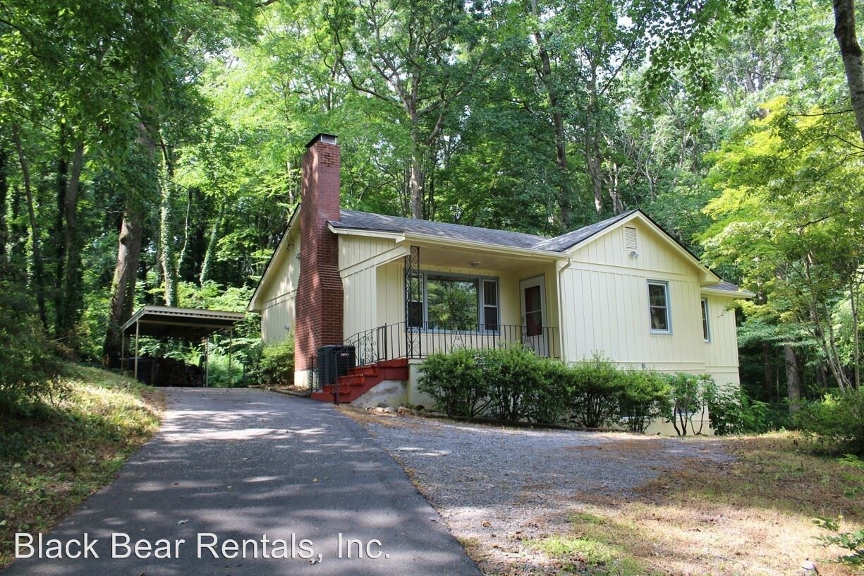 Primary Photo - 4 br, 2 bath House - 225 S Laurel Circle