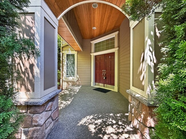 Photo - 1311 270th Way SE (Sammamish, WA) House