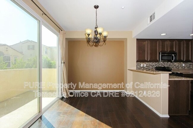 Foto del edificio - 44916 Honey Locust Dr