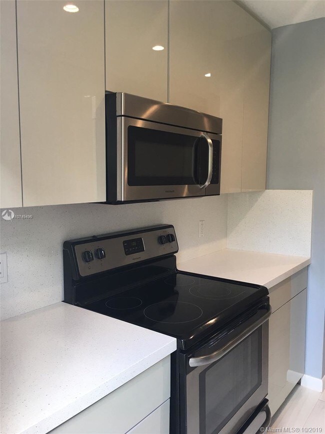 Building Photo - ADELANTE CONDO