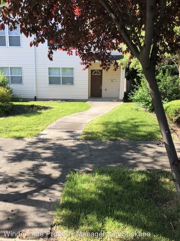 Foto principal - 1008-1010 E Ermina Ave