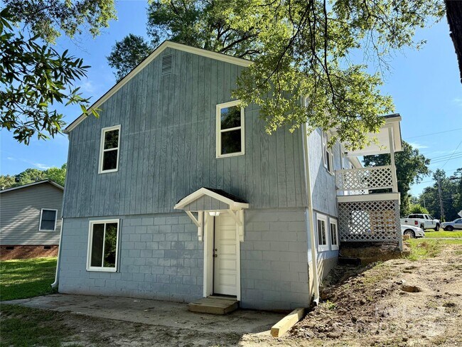 Foto del edificio - 1902 W 5th Ave