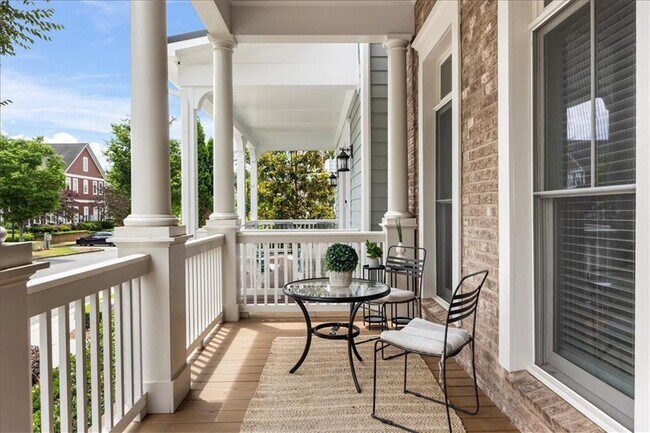 Foto del edificio - 1233 Parkstead Ln