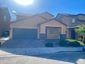 Building Photo - 8365 S Pioneer Way