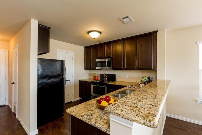 Foto del edificio - 1208 Bayfield Dr