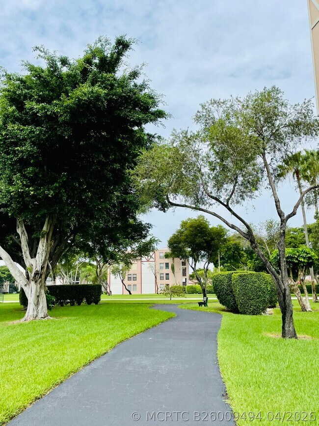 Foto del edificio - 14476 Amberly Ln