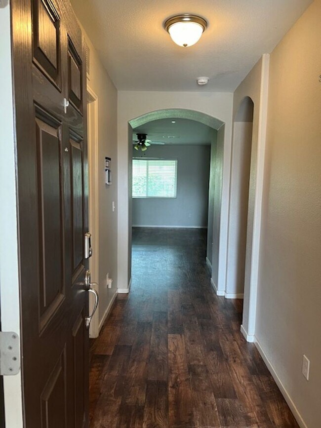 Foto del edificio - Move in Ready Beautiful home!